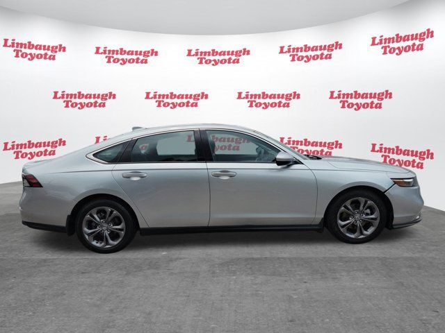 Used 2024 Honda Accord EX image 23