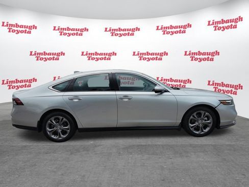 Used 2024 Honda Accord EX image 23