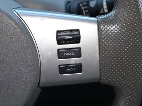 Used 2020 Nissan Frontier SV AWD/4WD image 12