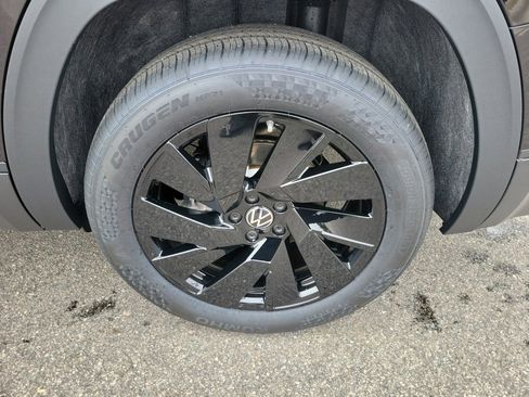 New 2026 Volkswagen Atlas SE image 25