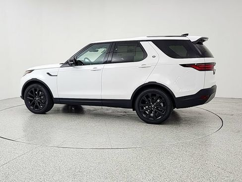 New 2026 Land Rover Discovery S AWD/4WD image 7