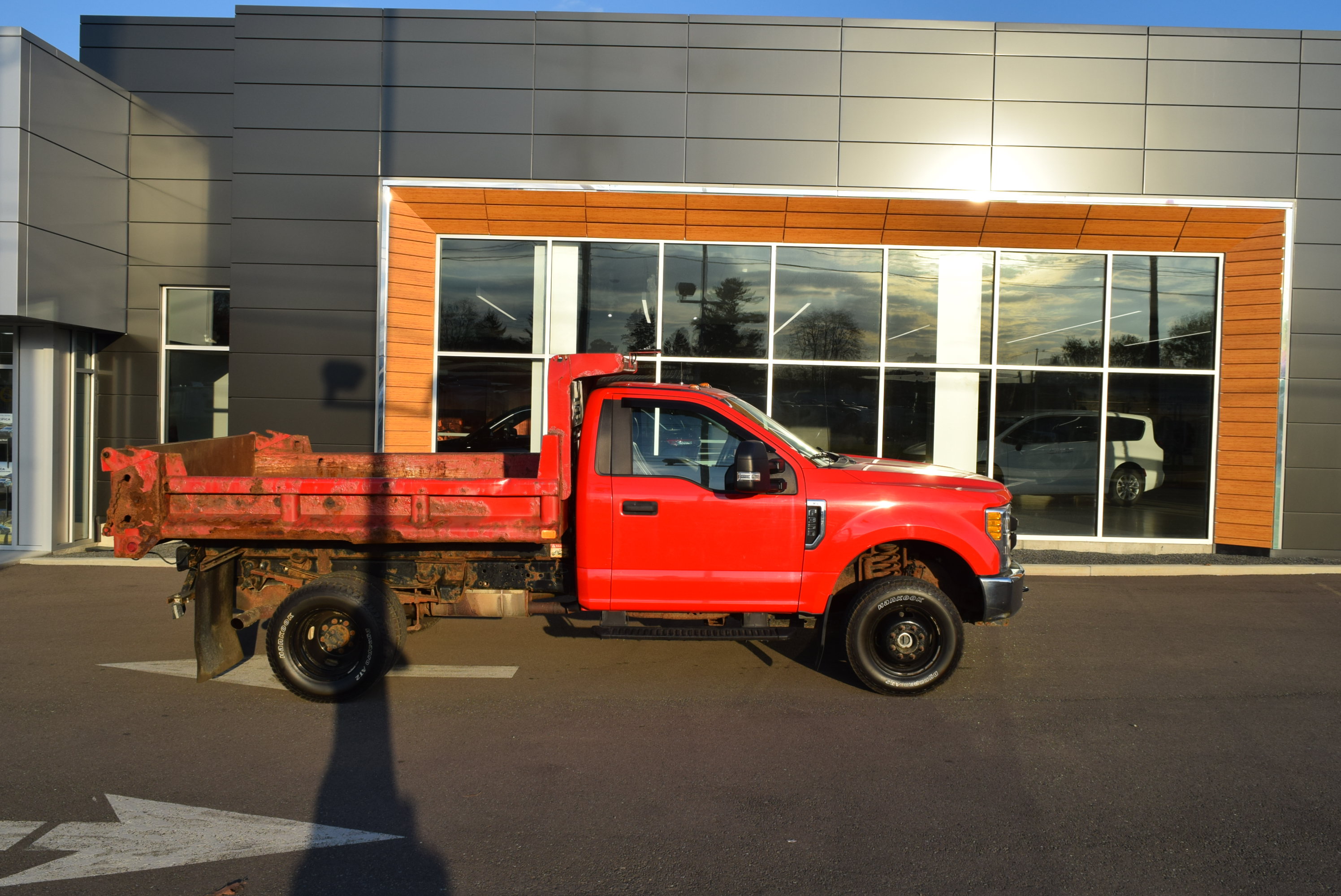 Used 2017 Ford F350 XL w/ Power Equipment Group AWD/4WD image 1