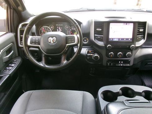 Used 2022 RAM 2500 Big Horn AWD/4WD image 17