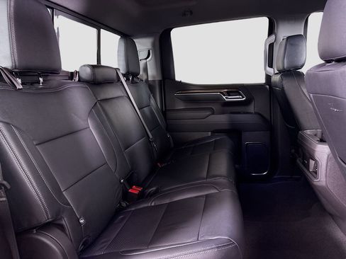 Certified 2025 Chevrolet Silverado 1500 LT Trail Boss w/ Convenience Package II image 31