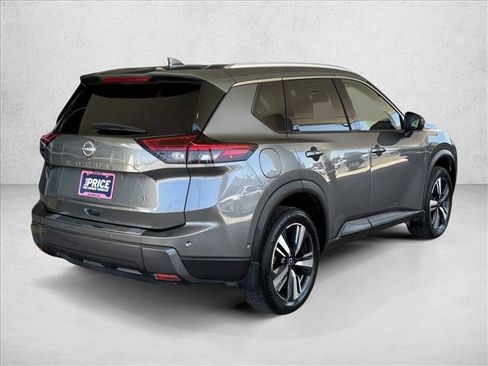 Used 2024 Nissan Rogue SL w/ SL Premium Package FWD image 5