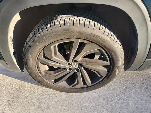 Used 2023 Volkswagen Atlas SE image 5