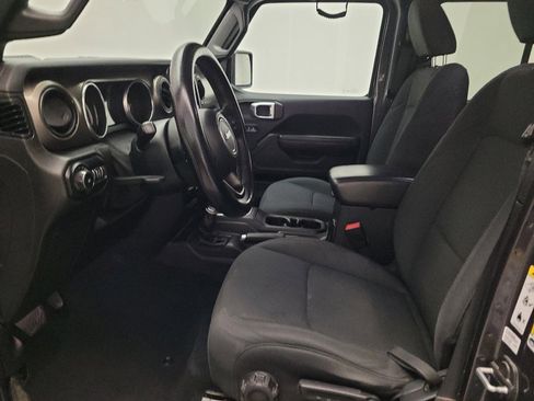 Used 2018 Jeep Wrangler Unlimited Sport S AWD/4WD image 17