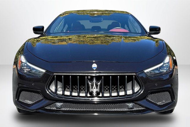 Used 2022 Maserati Ghibli Modena RWD image 2