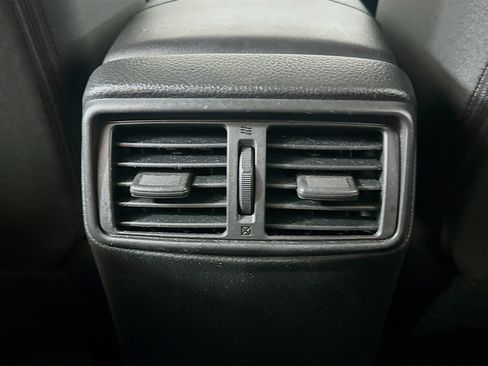 Used 2020 Nissan Rogue Sport S FWD image 27