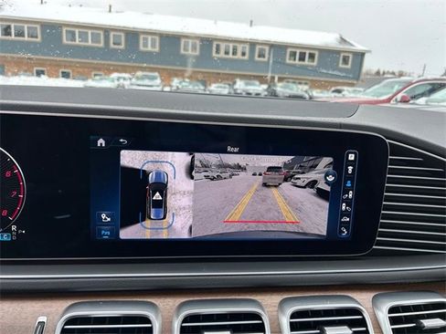Used 2024 Mercedes-Benz GLS 450 4MATIC image 18