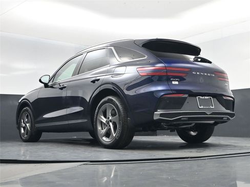 New 2026 Genesis GV70 2.5T Select image 21