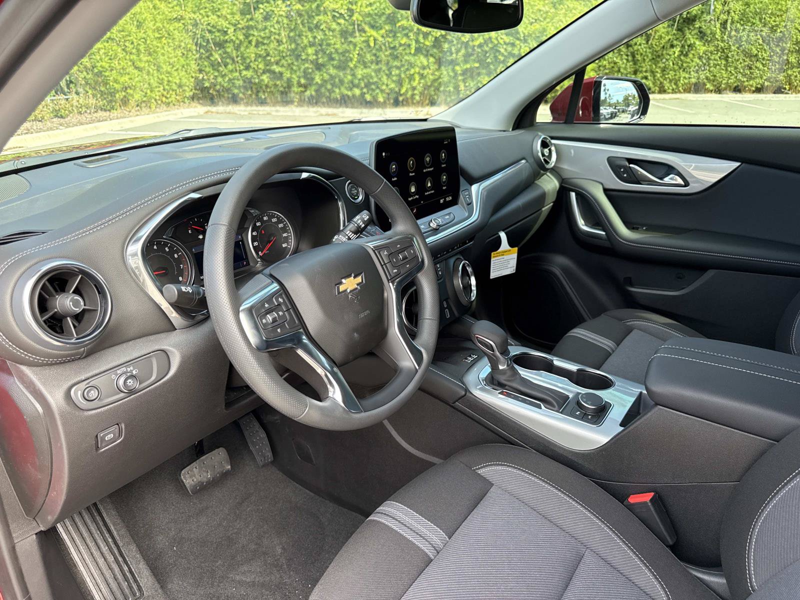 New 2026 Chevrolet Blazer LT w/ Convenience Package FWD image 21