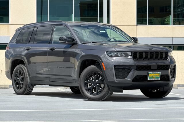 New 2026 Jeep Grand Cherokee L 4WD image 2