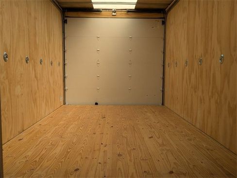 Used 2024 GMC Savana 3500 Extended w/ Power Convenience Package image 18