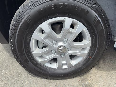 New 2025 RAM ProMaster 2500 w/ Quick Order Package 22G SLT image 4