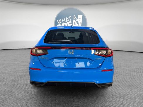 Used 2023 Honda Civic Sport image 5
