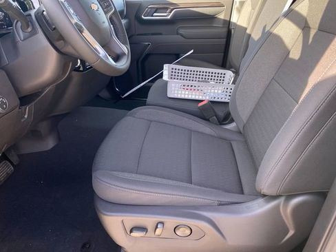 New 2026 Chevrolet Silverado 1500 LT image 24