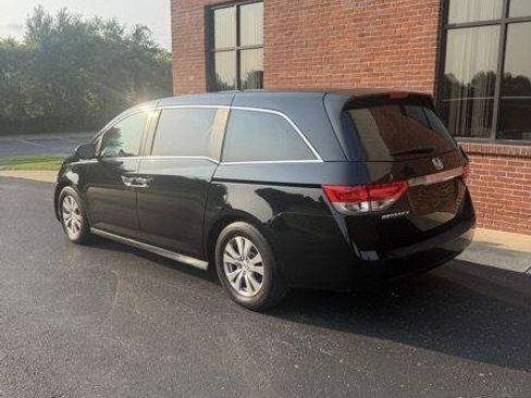 Used 2017 Honda Odyssey EX image 3