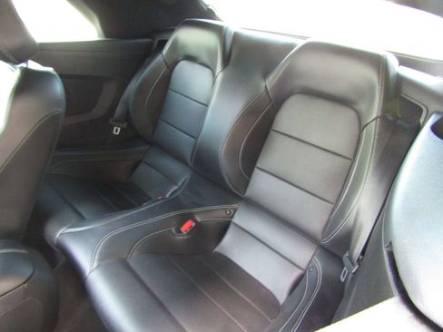Used 2022 Ford Mustang GT Premium image 29