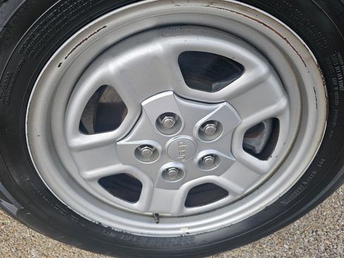 Used 2016 Jeep Patriot Sport w/ Power Value Group image 15