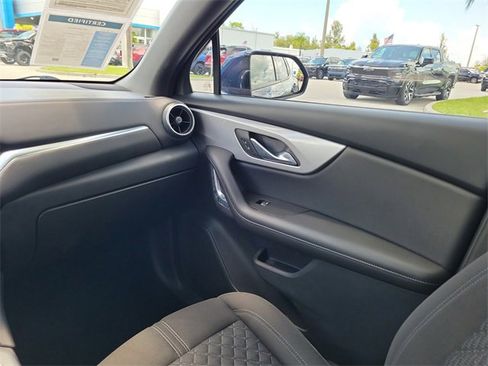 Certified 2022 Chevrolet Blazer LT image 11