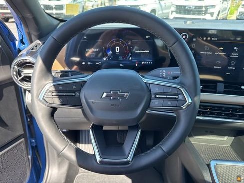 New 2026 Chevrolet Equinox ACTIV w/ Convenience Package III AWD/4WD image 18