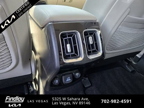 Certified 2023 Kia Sorento SX Prestige AWD/4WD image 17