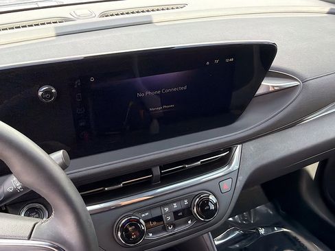 Used 2025 Buick Envista Preferred w/ Convenience I Package image 25