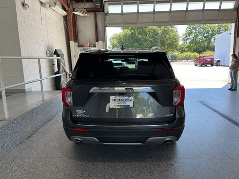 Used 2020 Ford Explorer Limited RWD image 7