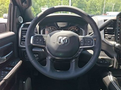 Used 2025 RAM 2500 Laramie AWD/4WD image 19