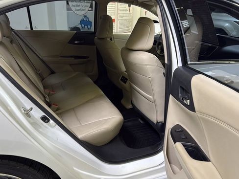 Used 2016 Honda Accord Touring image 20