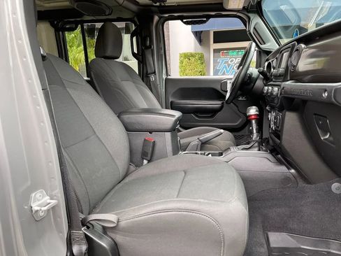 Used 2020 Jeep Wrangler Unlimited Sport S image 19