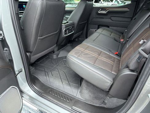 Certified 2024 Chevrolet Silverado 1500 High Country w/ High Country Premium Package AWD/4WD image 22