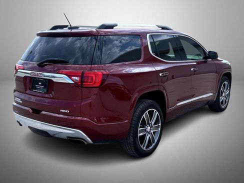 Used 2018 GMC Acadia Denali w/ Technology Package AWD/4WD image 5