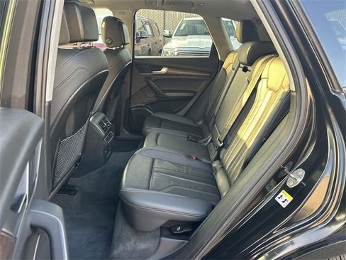Used 2024 Audi Q5 2.0T Premium Plus image 24