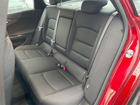 Used 2024 Chevrolet Malibu LT image 23