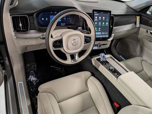 New 2026 Volvo XC90 T8 Ultra image 3