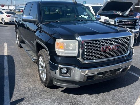 Used 2015 GMC Sierra 1500 SLT w/ SLT Crew Cab Value Package image 3