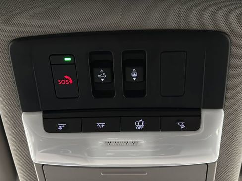 Used 2023 Nissan Rogue Platinum w/ Platinum Premium Package FWD image 33