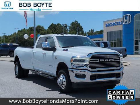 Used 2024 RAM 3500 Laramie AWD/4WD image 1