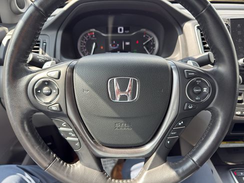Used 2023 Honda Ridgeline RTL-E image 22