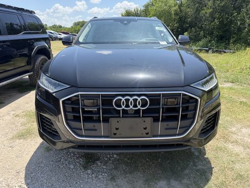 Used 2023 Audi Q8 Prestige w/ Prestige Package AWD/4WD image 5