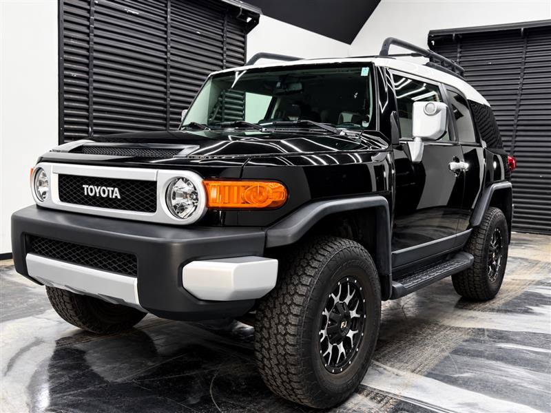 Used 2010 Toyota FJ Cruiser 4WD w/ Upgrade Pkg 2 image 2