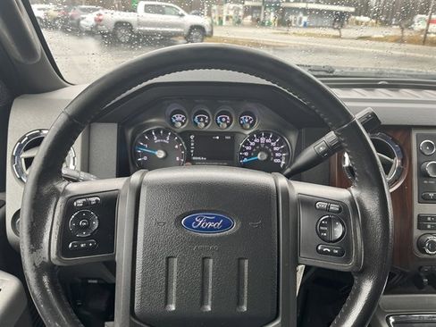 Used 2011 Ford F250 Lariat w/ Lariat Interior Pkg image 21