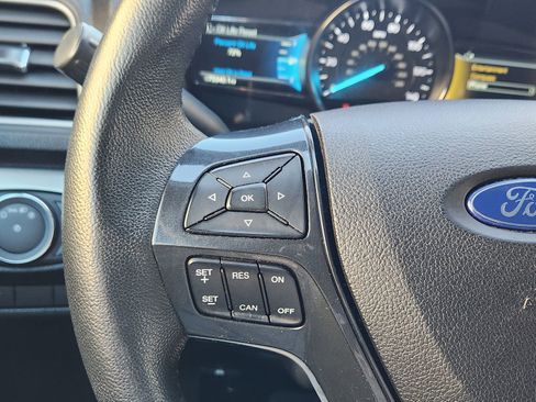 Used 2019 Ford Explorer XLT w/ Equipment Group 201A image 32