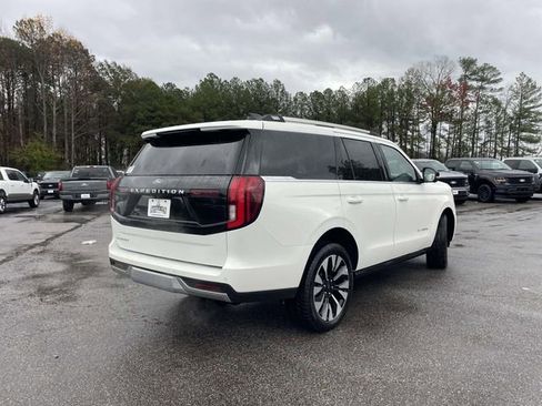 New 2025 Ford Expedition Platinum w/ Platinum Ultimate Package image 3