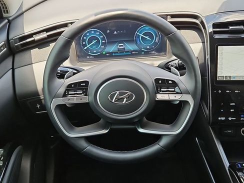 Used 2024 Hyundai Tucson Limited image 28