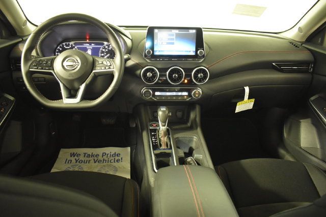 Certified 2025 Nissan Sentra SR FWD image 26
