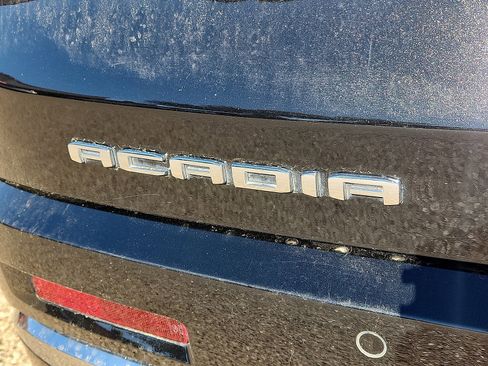 Used 2023 GMC Acadia Denali w/ Black Diamond Edition image 8