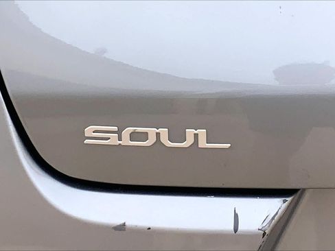Used 2024 Kia Soul GT-Line w/ Option Group 020 FWD image 10